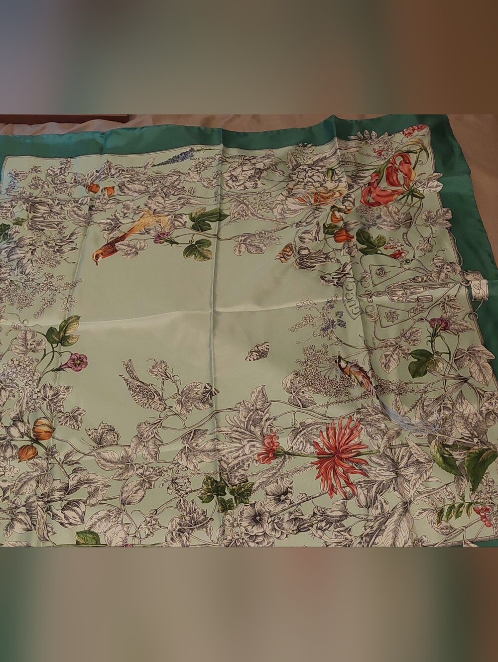 NWT Gucci Wonder Gardenia Square Scarf